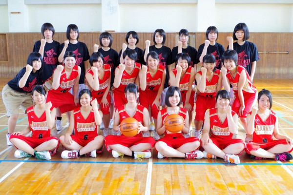 中段　右　女子バスケットボール部
