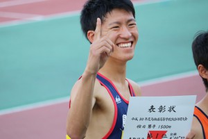 陸上　８００ｍ １５００ｍ　中井啓太　１